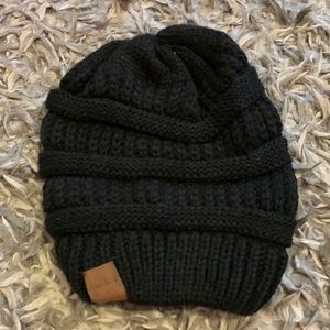 Fedciory knitted hat